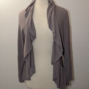Willi Smith Women's Ruffled Cardigan Taupe